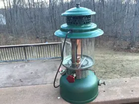 3020 AGM Kerosene Military Lantern