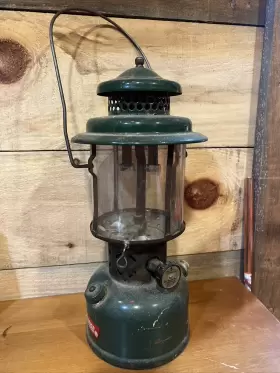 RL-32B AMERICAN GAS MACHINE Lantern Pyrex Coleman Globe