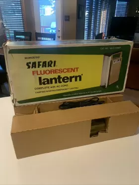 165-2 BURGESS Safari Lite Light Fluorescent Camping Clean