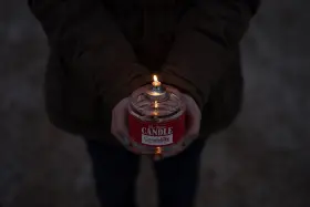 707152644617 CANDLELIFE Emergency Survival Candle Set Burning #3