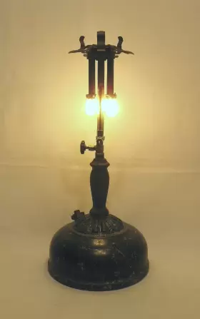 117A COLEMAN Table Lamp Pump #2