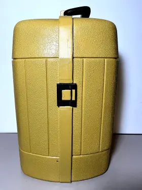 1977CLAMSHELL COLEMAN Lantern #3