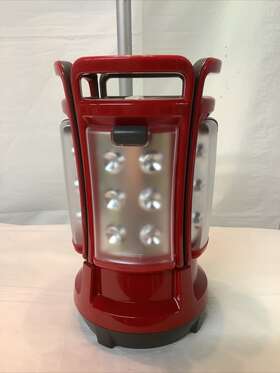 2000001150 COLEMAN Quad Lantern Hrs Rechargeable Panels