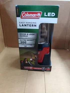 2000008218 COLEMAN Led Lantern Box