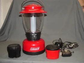 2000009460 COLEMAN Classic Rechargable Lantern