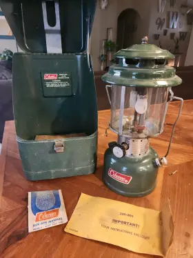 220-801 COLEMAN Gas Lantern