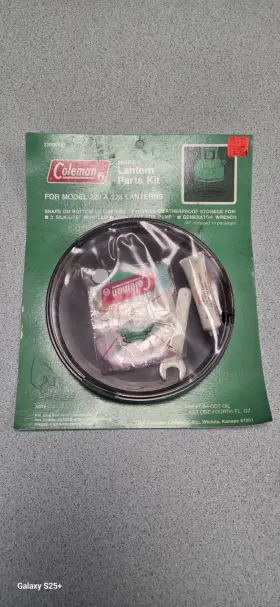 220B7101 COLEMAN Lantern Safe