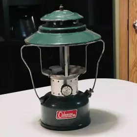 228F195 COLEMAN Lantern Double Mantel Big Hat Globe