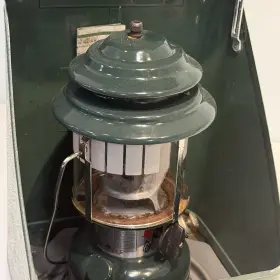 286B COLEMAN Single Mantle Gas Lantern Carrier
