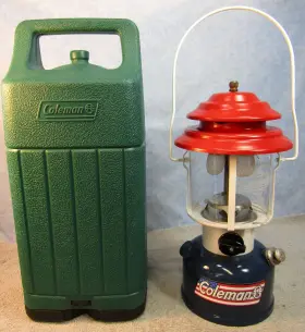 288-USA COLEMAN Lantern Celebrating
