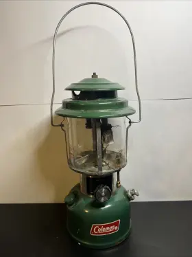 2903043 COLEMAN Lantern Globe