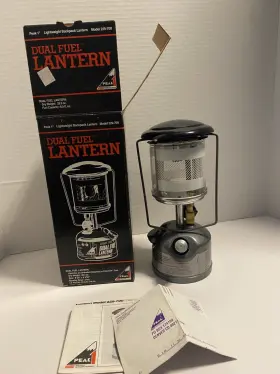299-700 COLEMAN Peak Dual Fuel Backpack Lantern