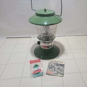 5114-B COLEMAN Lantern Picket Fence Globe