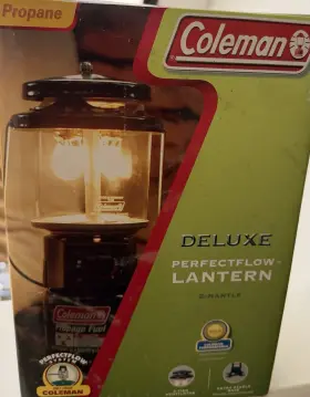 5151B702 COLEMAN Deluxe Flow Mantle Propane Camping Lantern