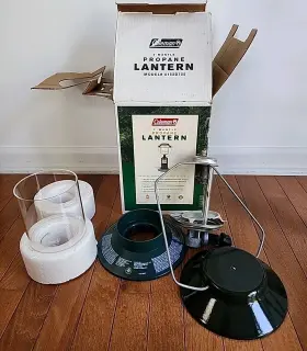 5152D755 COLEMAN Mantle Propane Camping Lantern Box