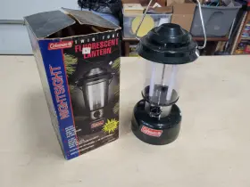 5344C700 COLEMAN Twin Tube Fluorescent Lantern Nighsight Lamp