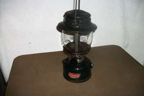 639B COLEMAN Single Mantle Kerosene Lantern