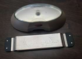 830-250 COLEMAN Battery Magnetic Hiking Camping Tent Light