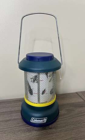 835-500K COLEMAN Firefly Lantern Bug Swivel Lid Container