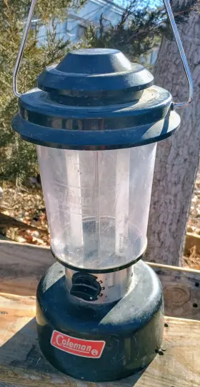 87009177670 COLEMAN Lantern Box