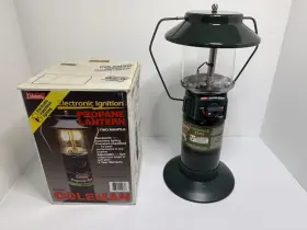 A700 COLEMAN Dual Mantle Propane Lantern Box