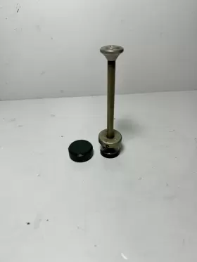 B102 COLEMAN Lantern Pump Tank Lid Cap