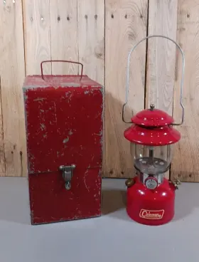 COLEMAN200A65 COLEMAN Lantern Nielsen Storage