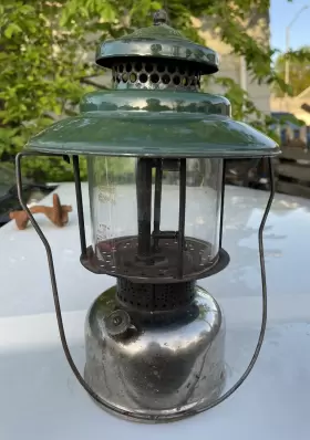 L227 COLEMAN Gas Lantern