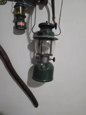 PEX1 COLEMAN Oil Lantern Handheld Cordless Glass