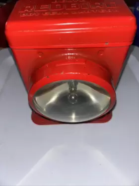 1095 DELTA Bird Lantern