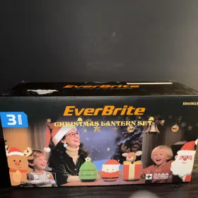 E041063A EVERBRITE Christmas Lantern Set Lanyard