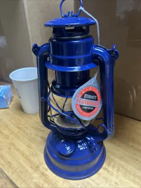 276BLAU FEUERHAND Kerosene Fuel Lantern Weather Baby