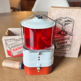 2301-3 JUSTRITE Lighthouse Flasher Lantern