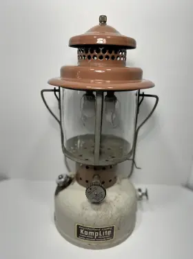 RL-33 KAMPLITE King Seeley Lantern Globe