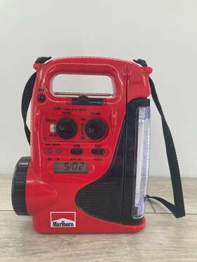75161 MARLBORO Big Sky Radio Light Lantern Camping Battery
