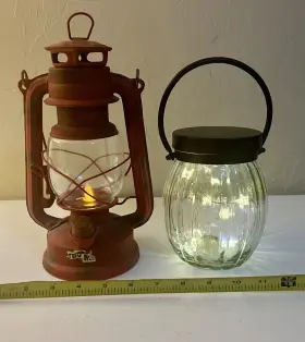 C19795 CAMPING Lume Led Lantern Flickering Flame Cabin Starry