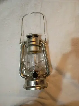 6608 OLDE BROOKLYN Telebrands Lantern Lights