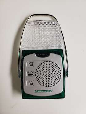 One World Lantern Radio - Am/fm Flashlight Brand Green