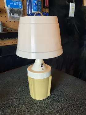 100-S RAYOVAC Ray Vac Camping Light Table Lamp