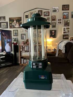 360-B RAYOVAC Camping Lantern Ray Vac Sportsman Fluorescent