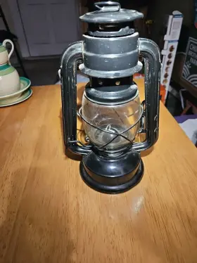 O-89288X1 S4O Kerosene Oil Lantern Emergency Camping Light