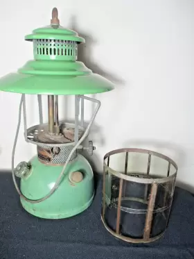 742-431 SEARS Lantern Lamp Prentiss Wabers Mica Globe