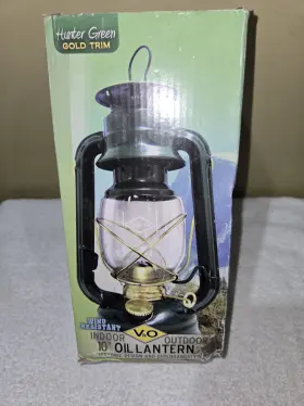 210-21000 V-O Oil Lantern Hunter Box
