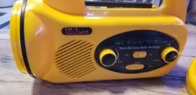 WFR60 WILSON Water Am Fm Radio Flashlight