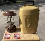 Coleman Model 275a Double Mantle Lantern Made In March 81 W/clamshell Carry Case. Fixed Price $64.99.